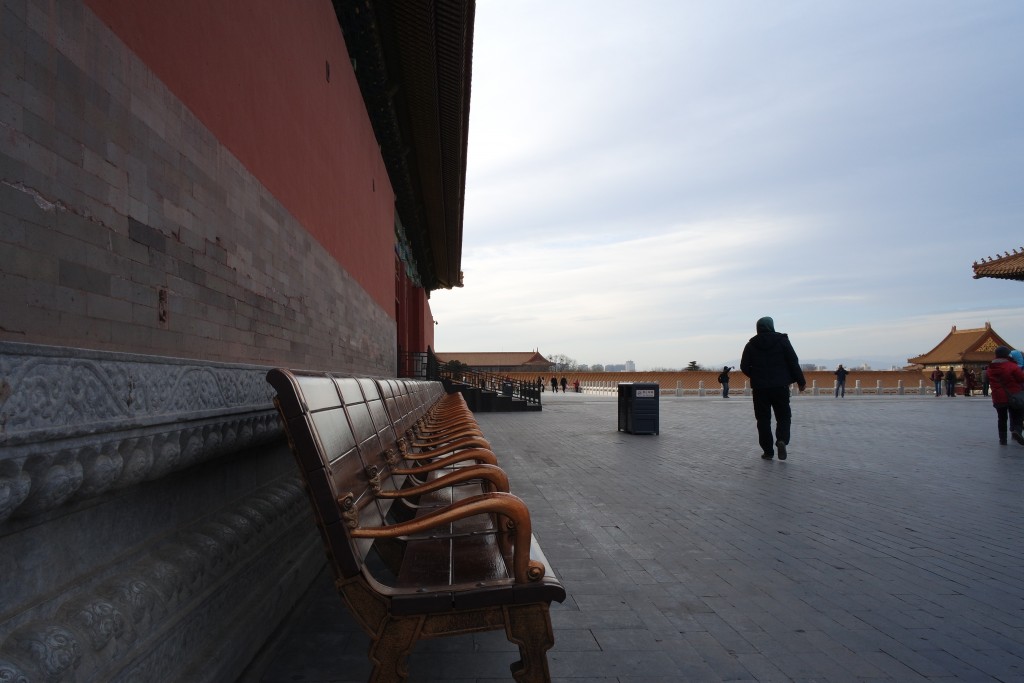 일상에 지친 이들이 쉬어가기 위해 떠나온 여행지 베이징, 이곳에서만큼은 잠시 느리게 걸어가길 추천한다. 