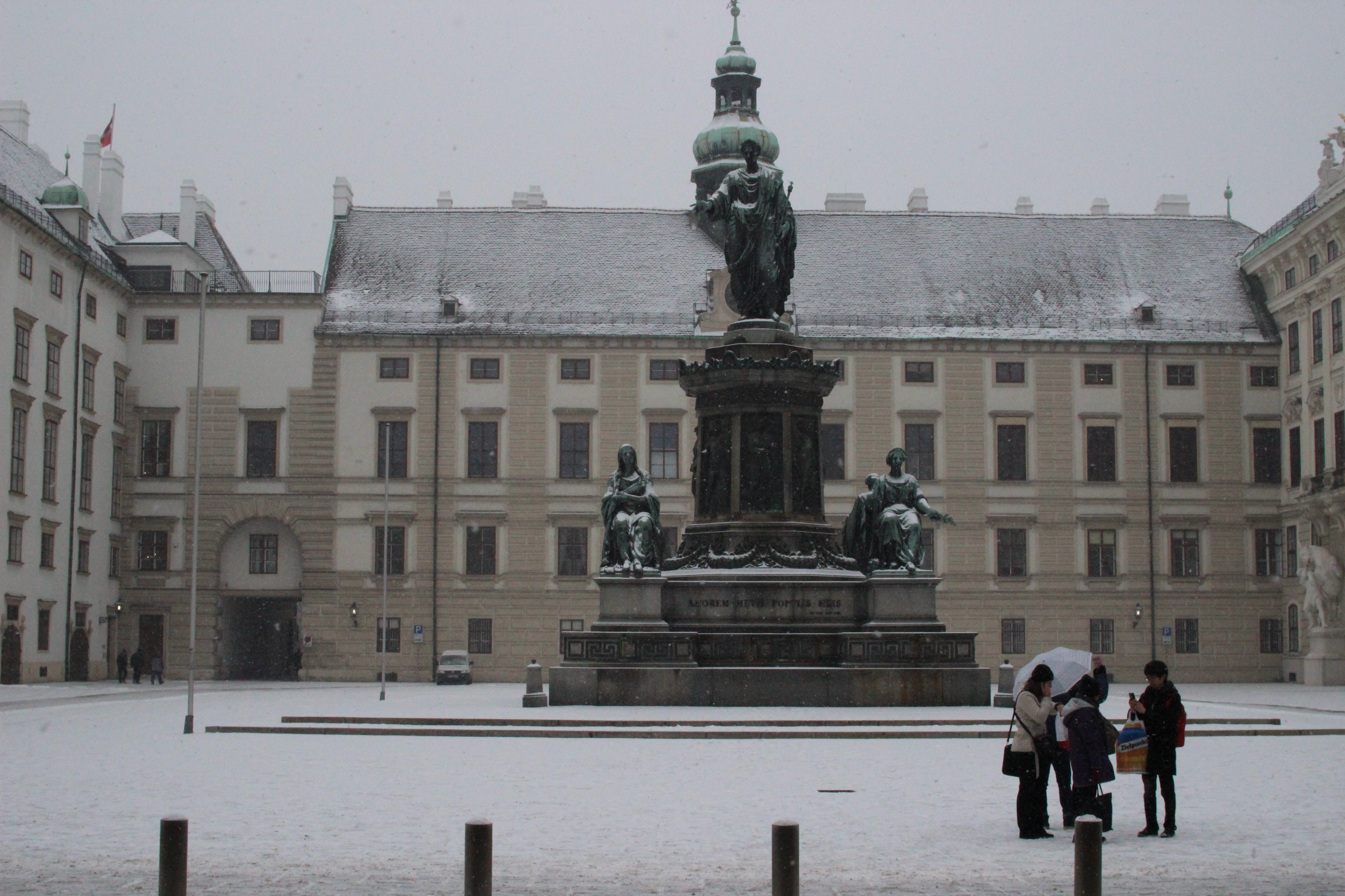 [사진 005] 눈에 쌓인 호프부르크 왕궁