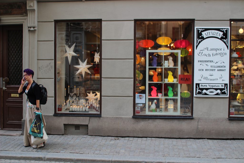 [사진 013] 상점마다 스웨덴의 디자인을 가늠할 수 있는 상점들이 있다.